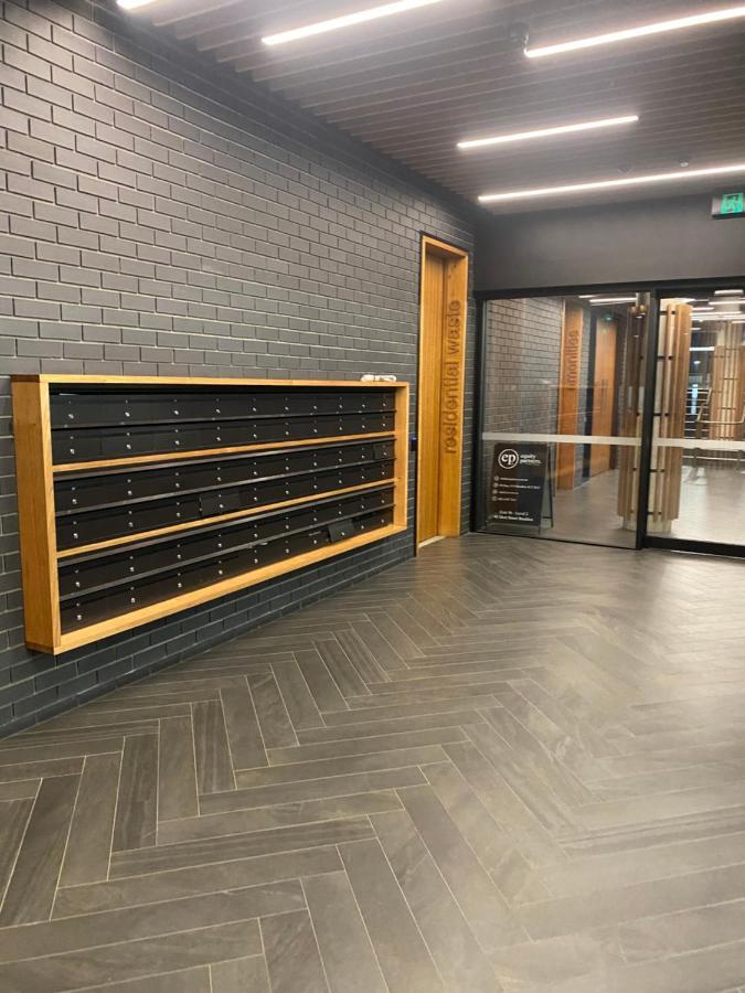 The Gallery Luxe 1 Bedroom Executive Apartment In The Heart Of Braddon Wine Secure Parking Wifi Canberra Eksteriør billede